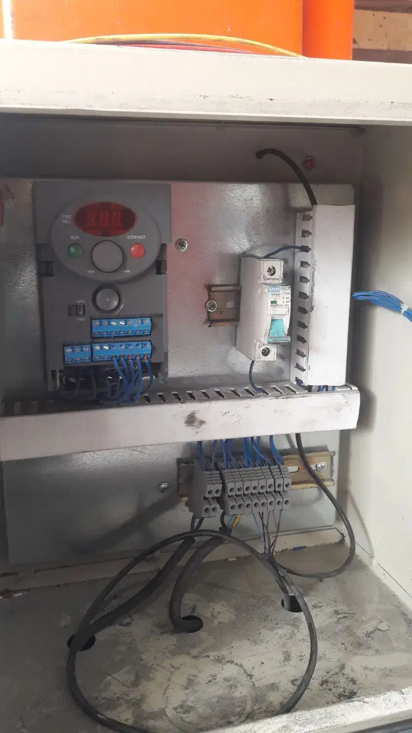 برق کار ساختمان سیار|خدمات پیشه و مهارت|اردبیل, |دیوار