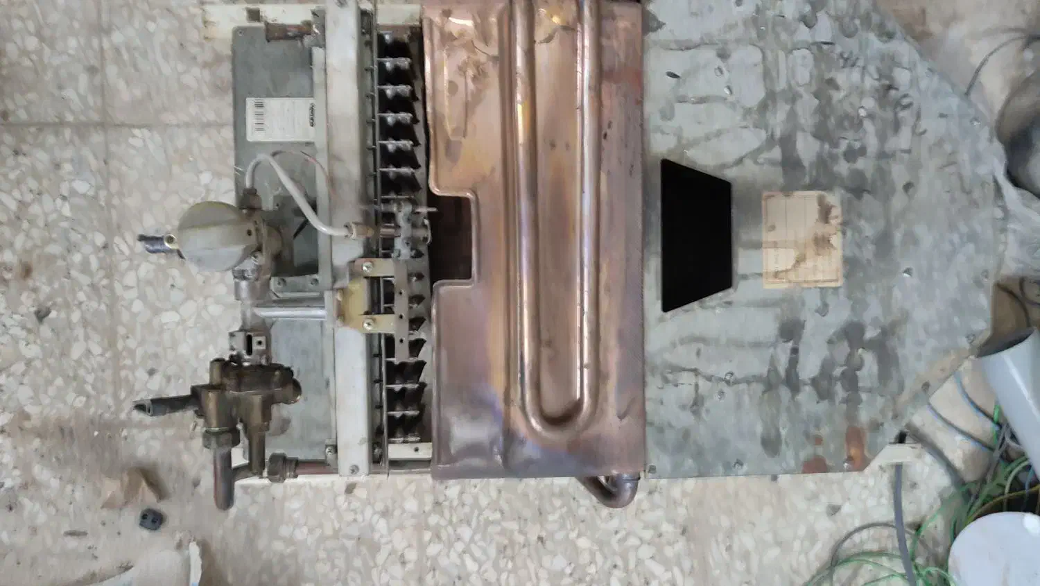 آبگرمکن دیواری بوتان جدید3118|آبگرمکن، پکیج، شوفاژ|فلاورجان, |دیوار