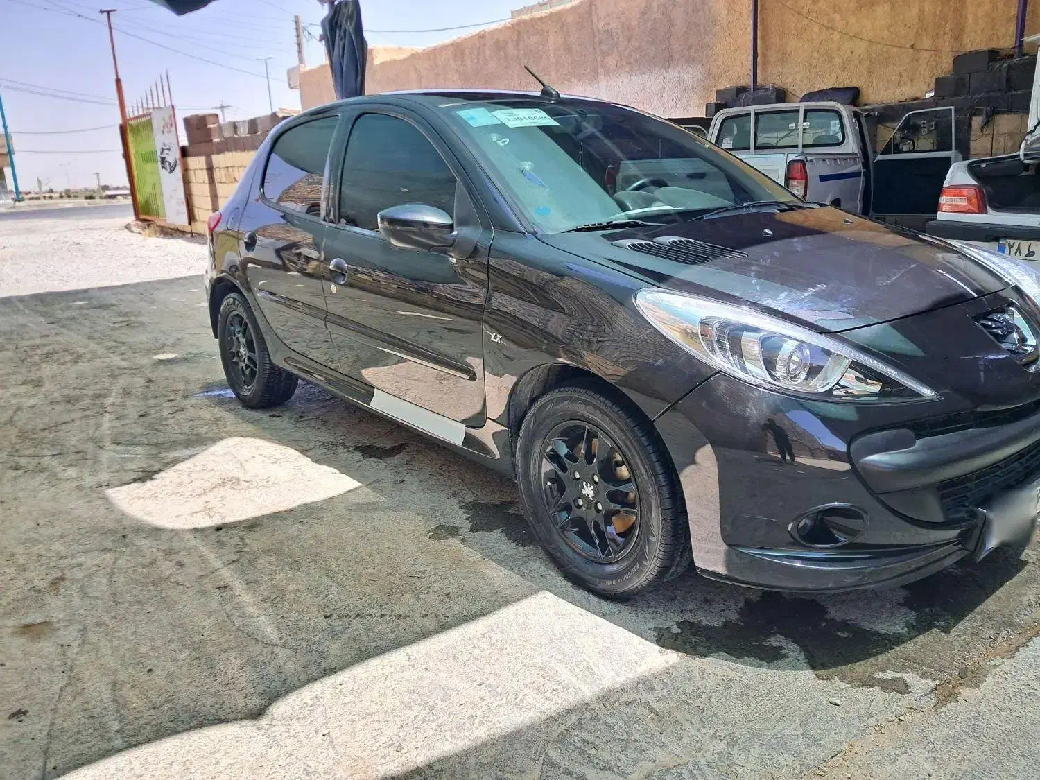 207مشکی معاوضه با 207سفید|خودرو سواری و وانت|شیراز, میرزاکوچک خان|دیوار