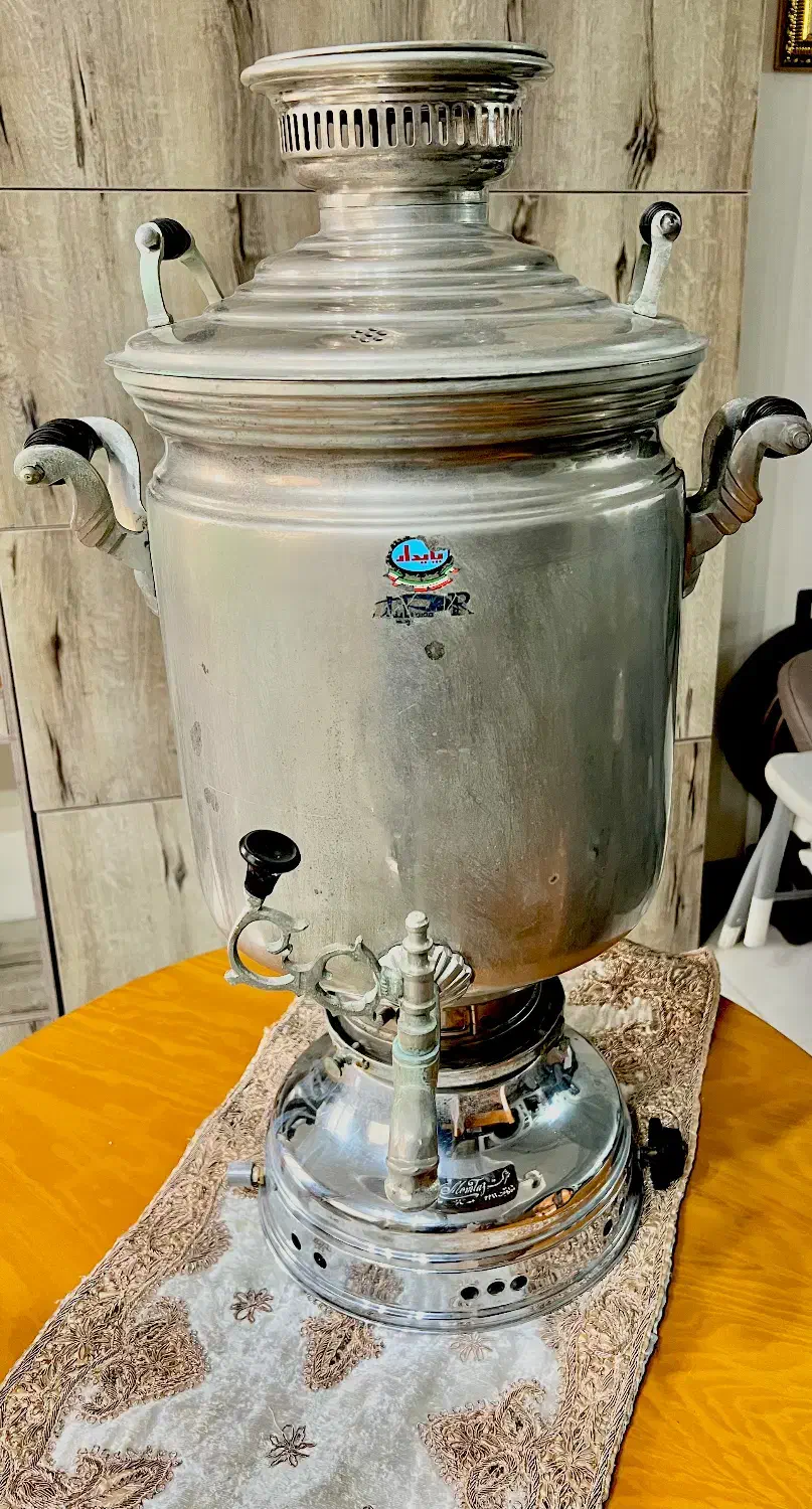 سماور بزرگ ۲۰ لیتری برنجی|سماور، چای‌ساز، قهوه‌ساز|تهران, امام زاده عبدالله|دیوار