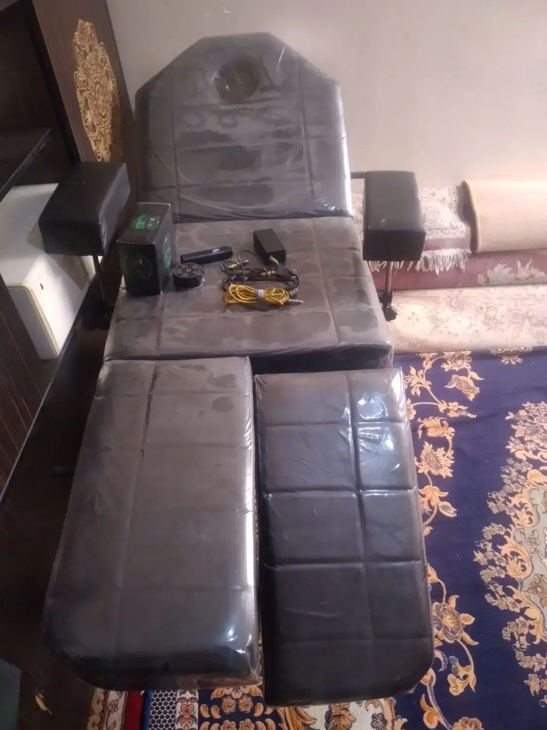 تخت تتو و دستگاه تتو کامل|آرایشی، بهداشتی، درمانی|کرج, حصارک پایین|دیوار