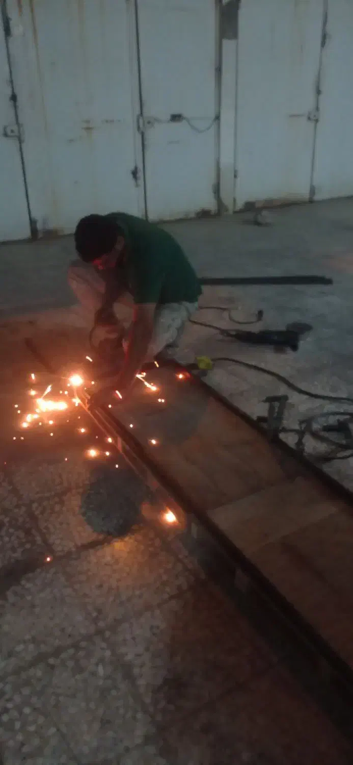 جوشکاری و آهن کشی و تعمیرات|خدمات پیشه و مهارت|اهواز, کوی طالقانی|دیوار