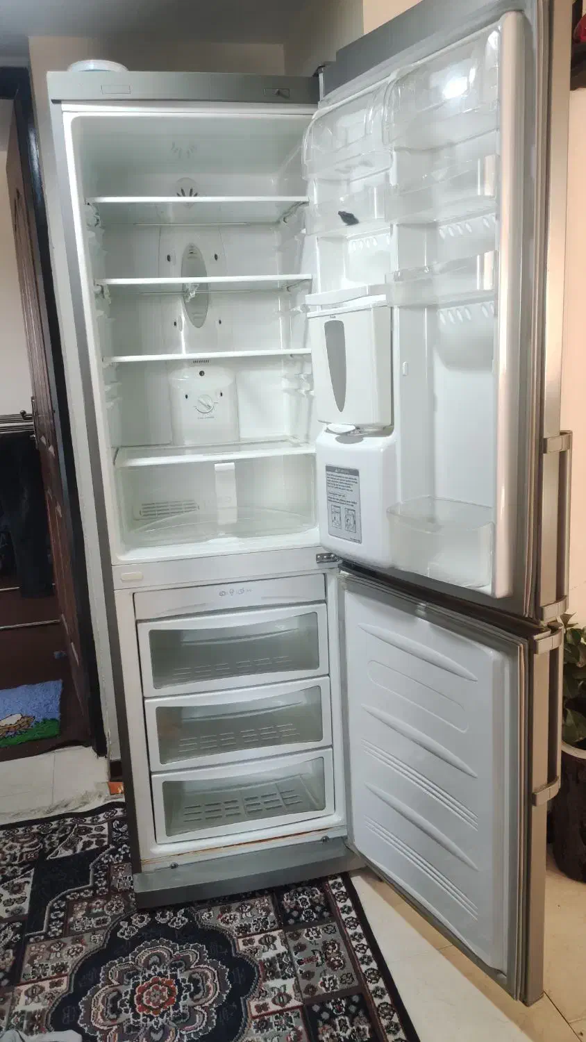 یخچال فریزر LG|یخچال و فریزر|صدرا-فارس, فاز ۱|دیوار