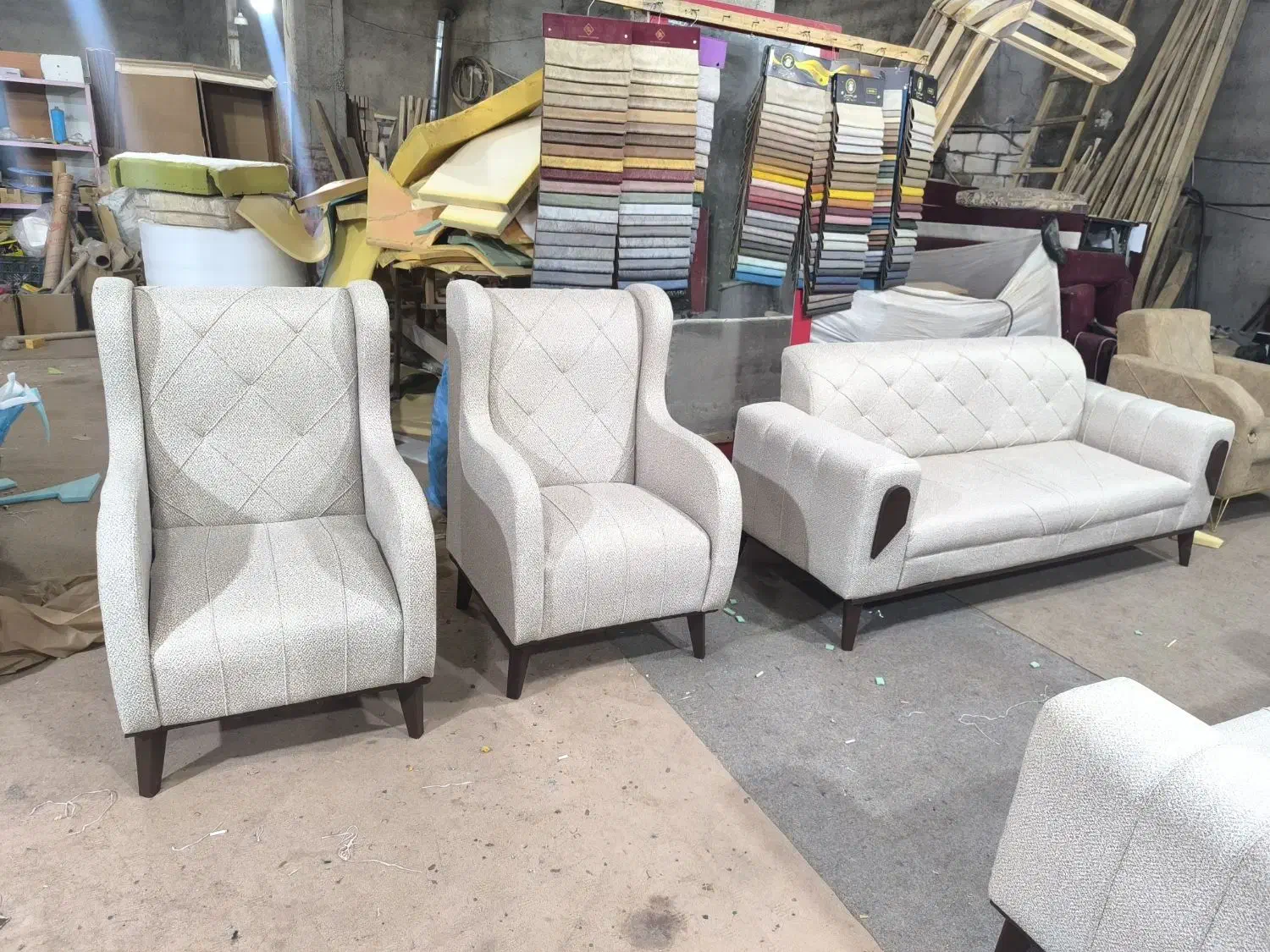 چستر راحتی|مبلمان خانگی و میز عسلی|تبریز, |دیوار