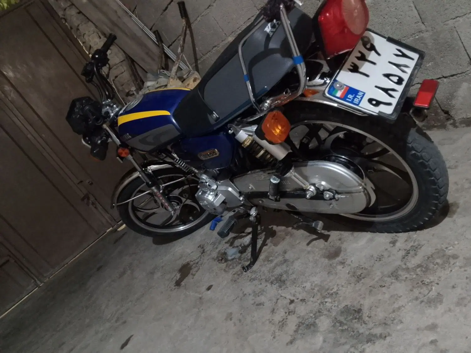 موتور 200 کبیر 402|موتورسیکلت|کرج, کوی کارمندان جنوبی|دیوار