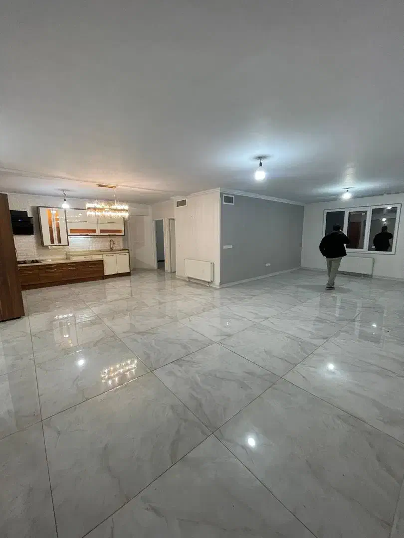 آپارتمان ۱۲۲ متر ۲ خواب بلوار ۲۴ متری