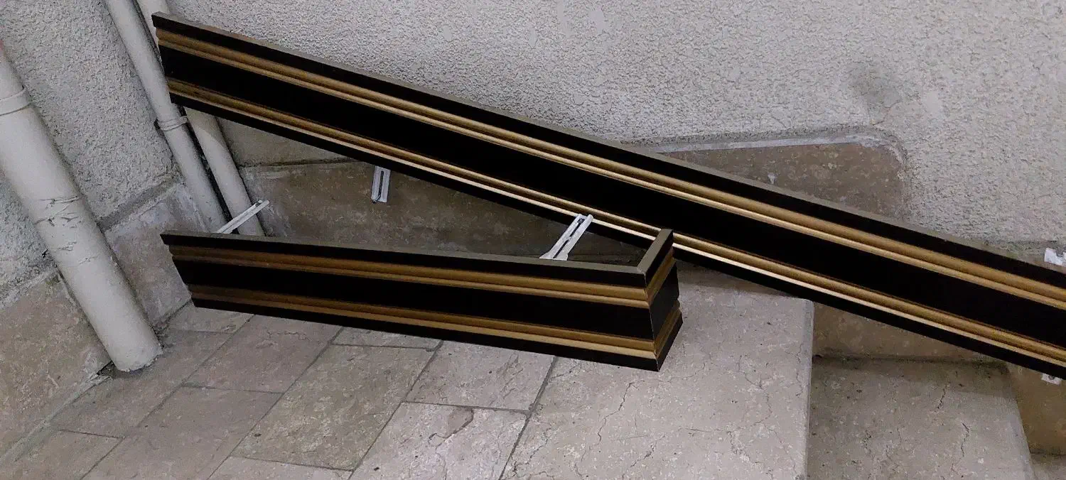 کتیبه پرده|پرده، رانر، رومیزی|لاهیجان, قیام|دیوار