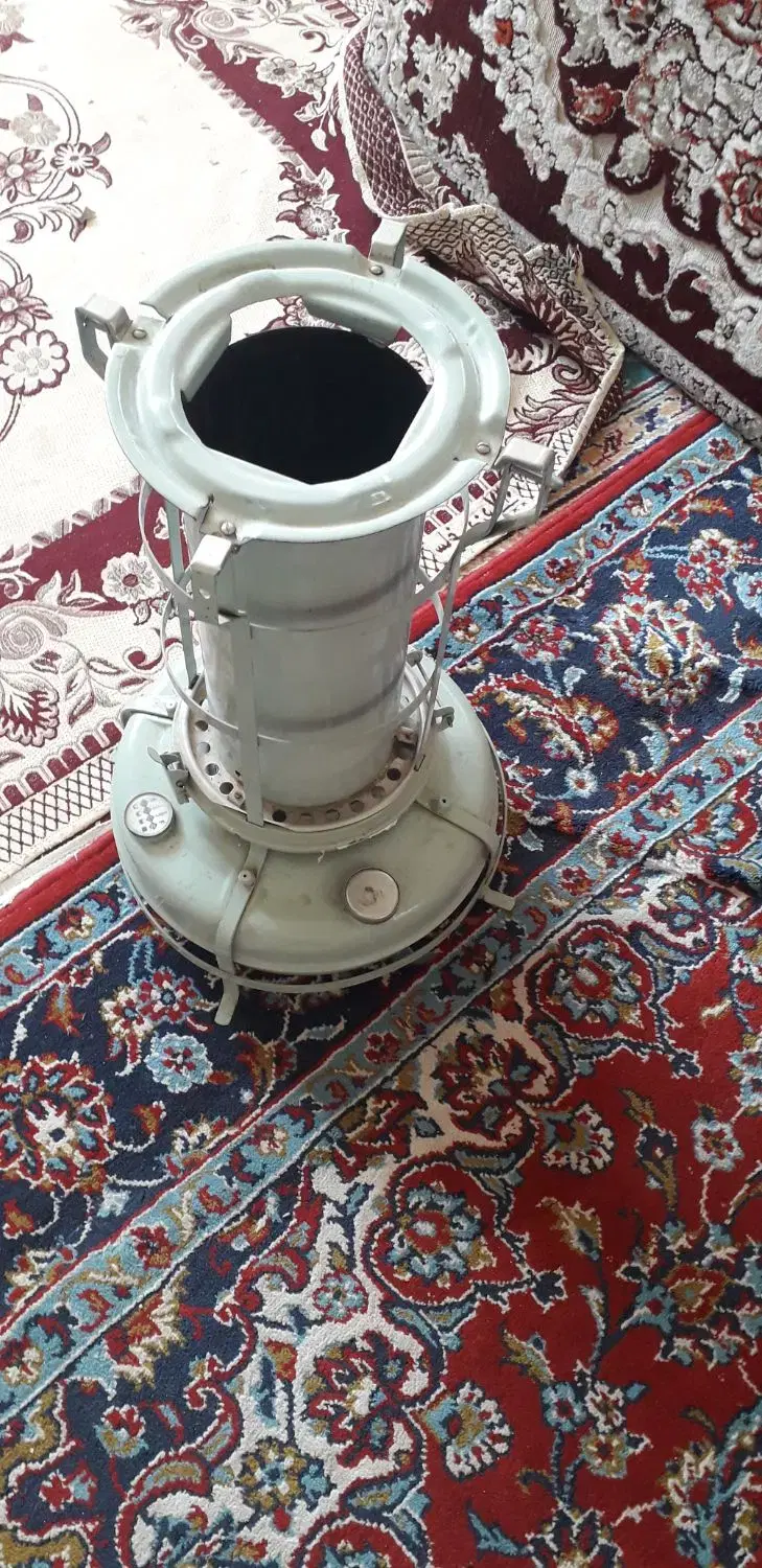 چراغ  قدیمی|لامپ و چراغ|تاکستان, |دیوار
