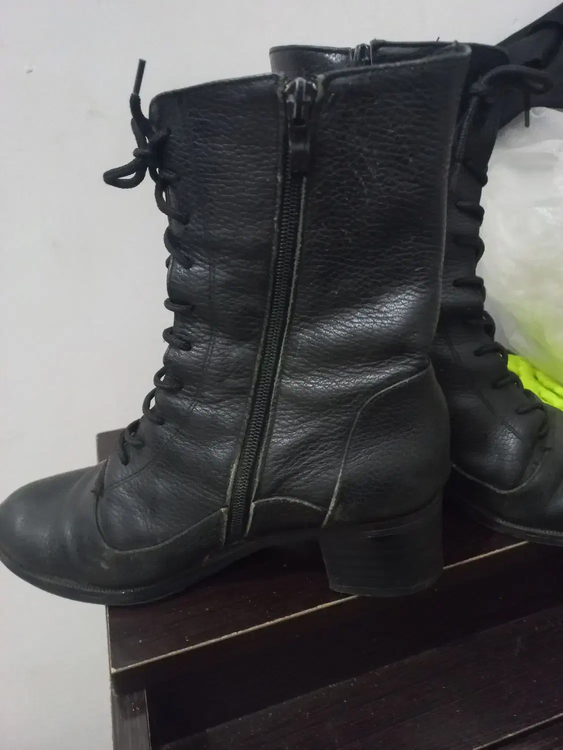 چکمه چرم زیپ دارداخل جیر سایز ۳۹|کیف، کفش، کمربند|رشت, جماران|دیوار