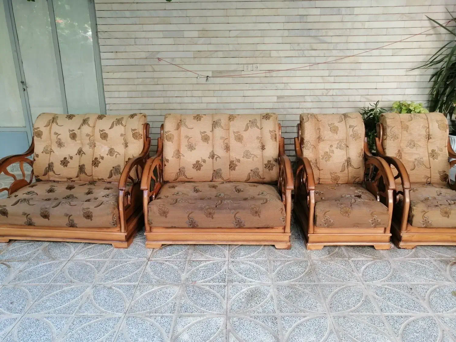 مبل 7نفره راحتی|مبلمان خانگی و میز عسلی|اصفهان, کلمه خوران|دیوار