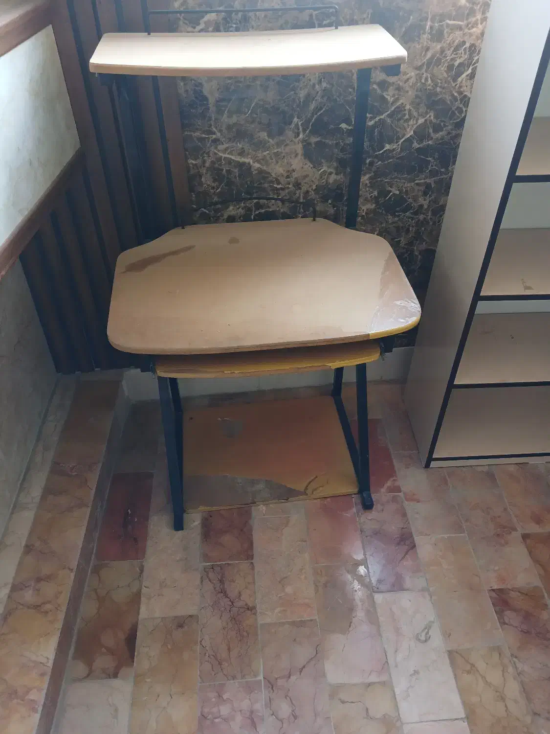 فروش نقدی کتابخانه MDF و میز کامپیوتر|کتابخانه، شلف، قفسه‌های دیواری|چالوس, |دیوار