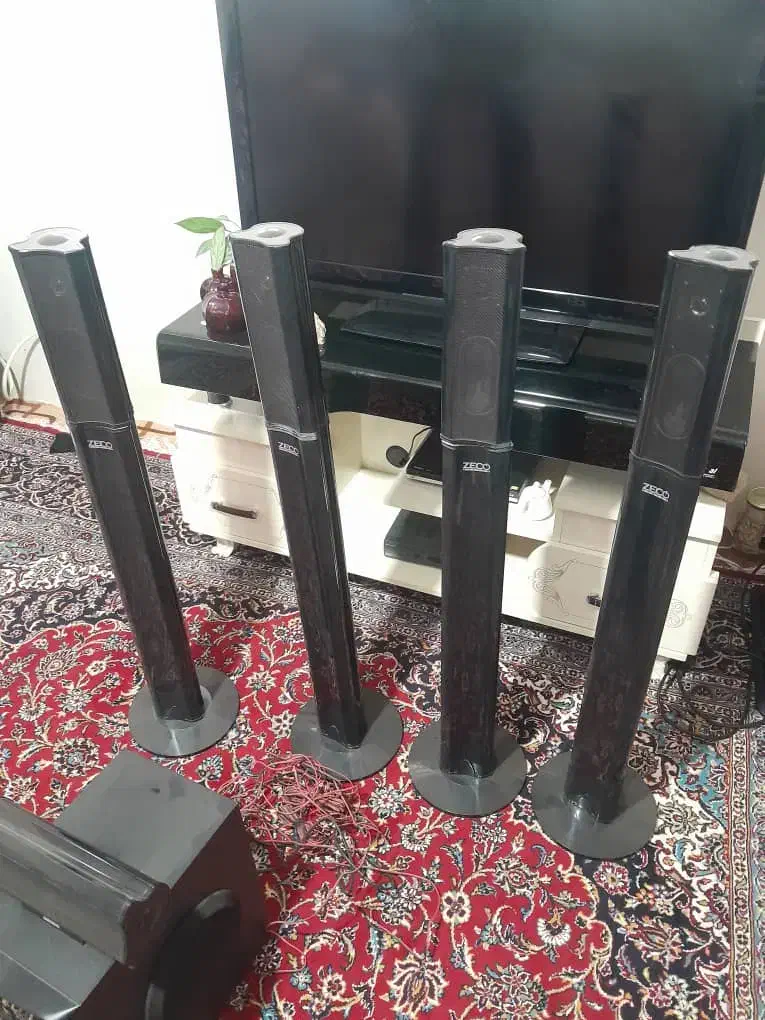 سینما خانواده در حد نو سالم بشرط فروخته میشه|سیستم صوتی خانگی|آستارا, |دیوار