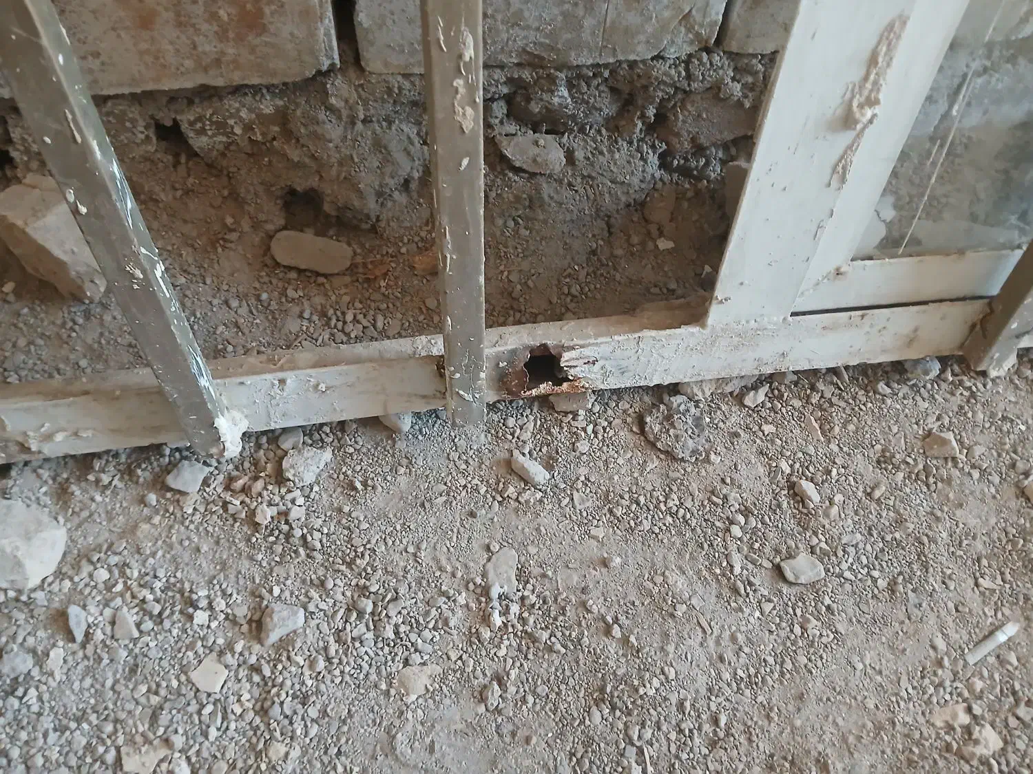 پنجره آهنی|مصالح و تجهیزات ساختمان|ساوه, |دیوار