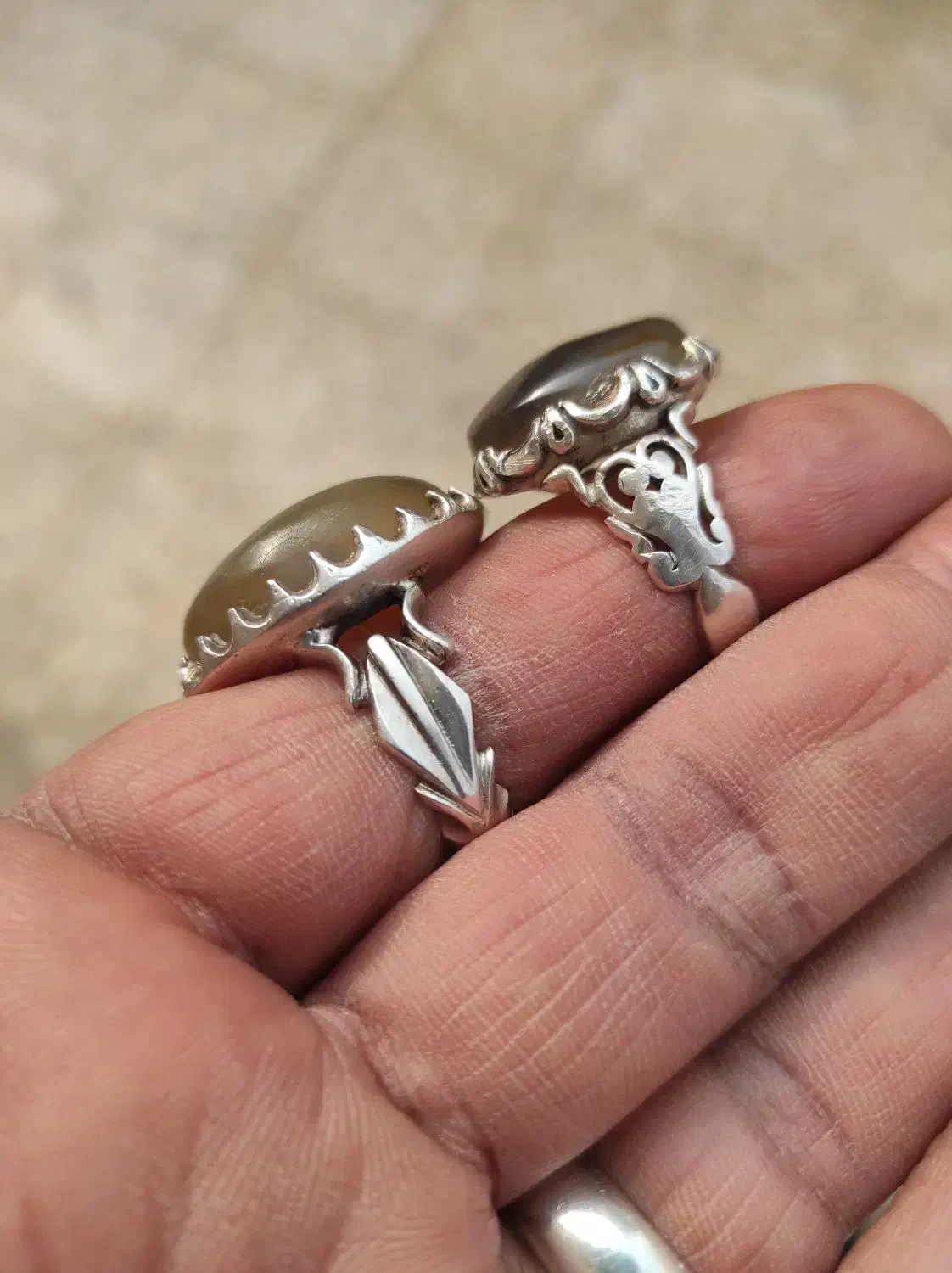 بابا قوری|جواهرات|هندیجان, |دیوار