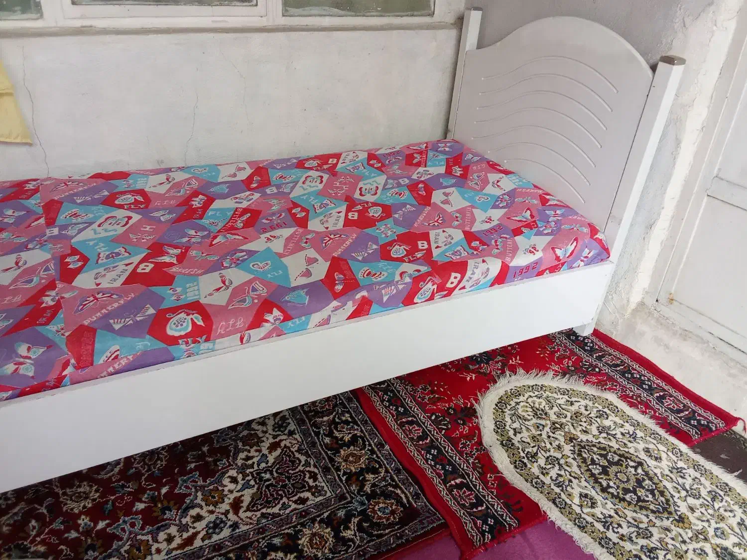 تخت خواب|تشک تختخواب|اراک, |دیوار