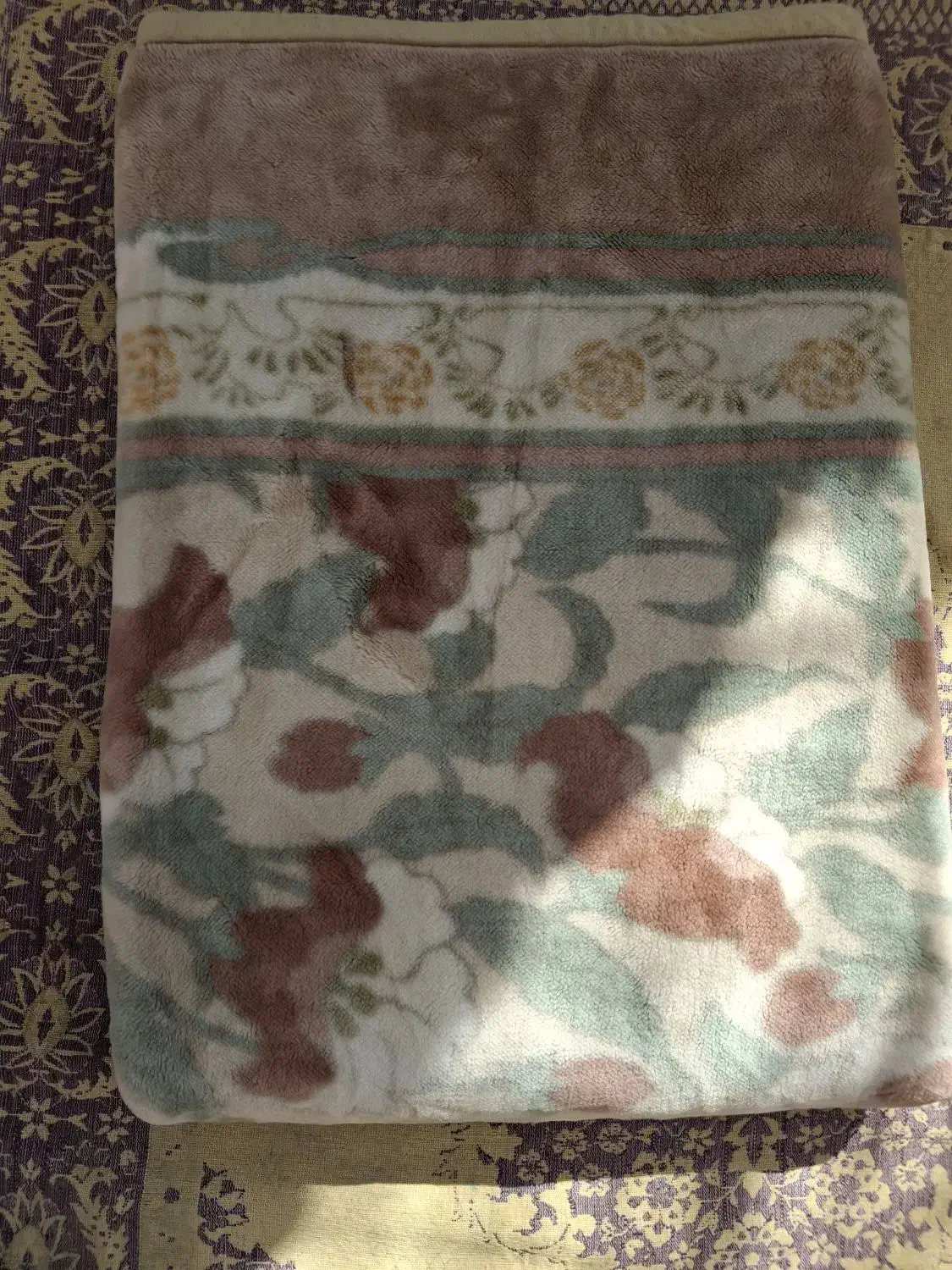 پتو ژاپنی استوک (در حد نو )|رختخواب، بالش، پتو|برازجان, |دیوار