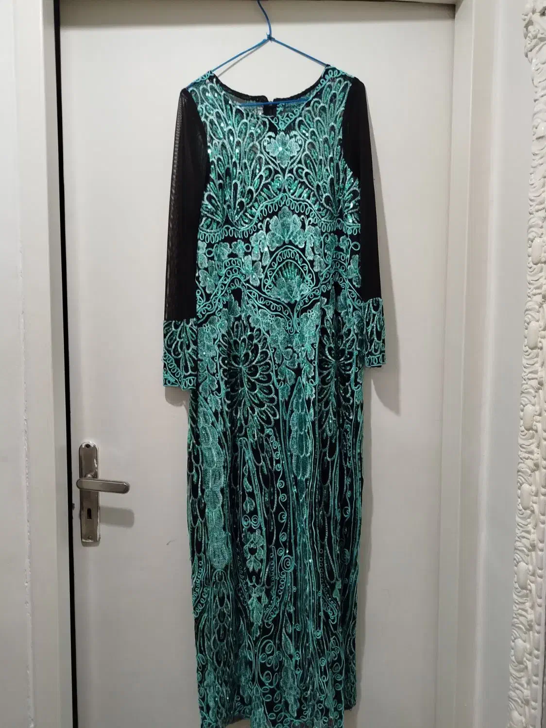 پیراهن مجلسی|لباس|هشتگرد, شهرک بعثت|دیوار