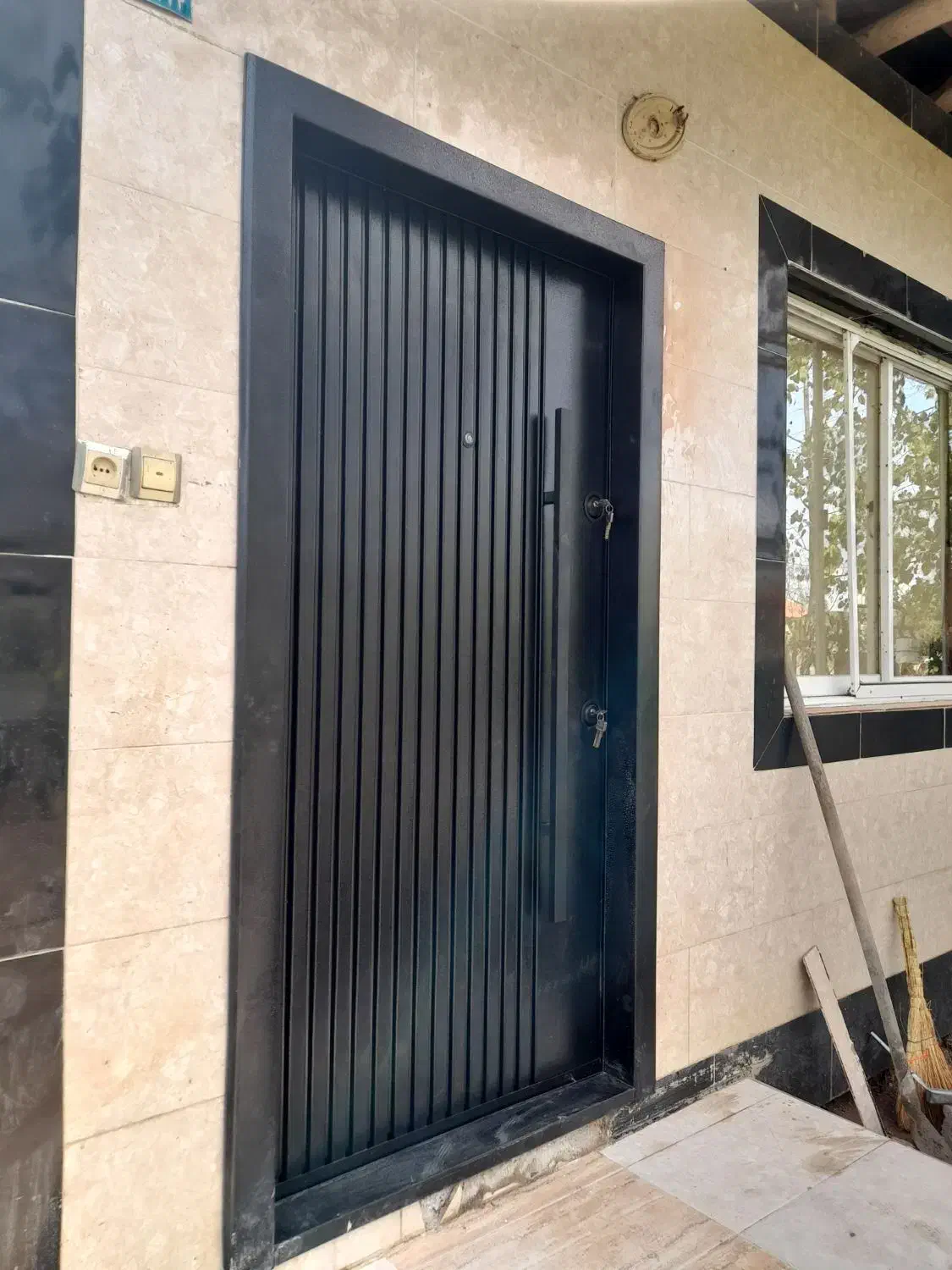 نصب درب ضدسرقت وضدحریق .نصاب درب ضدسرقت و ضدحریق|خدمات پیشه و مهارت|رشت, شهرک شهید مفتح|دیوار