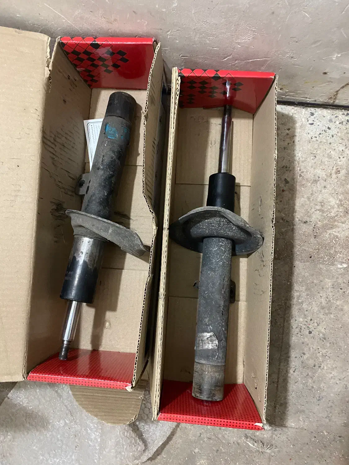 کمک جلو ۲۰۶ و ۲۰۷|قطعات یدکی و لوازم جانبی|تهران, خواجه نظام الملک|دیوار