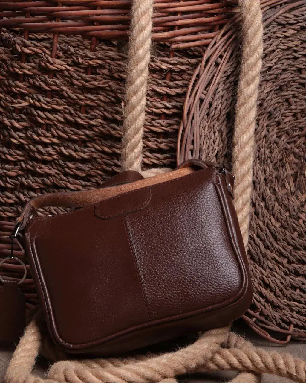 کیف دوشی چرم بهار|کیف، کفش، کمربند|اسفراین, |دیوار