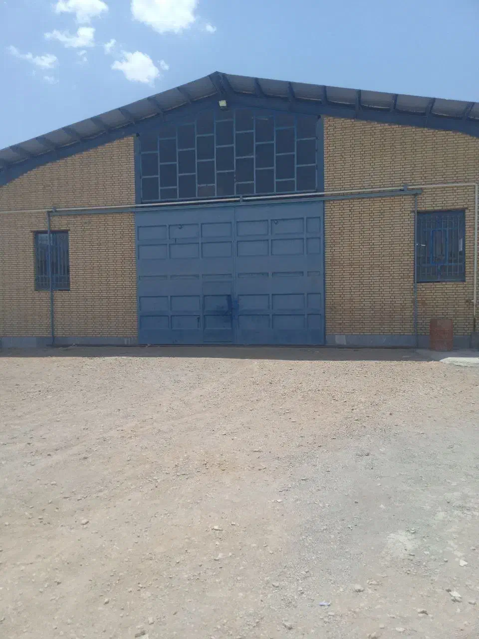 سوله‌‌ی اجاره ای شهرک بزرگ اصفهان جاده ی شاهین شهر|اجارهٔ دفتر صنعتی، کشاورزی، تجاری|شاهین‌شهر, شهرک صنعتی اصفهان|دیوار