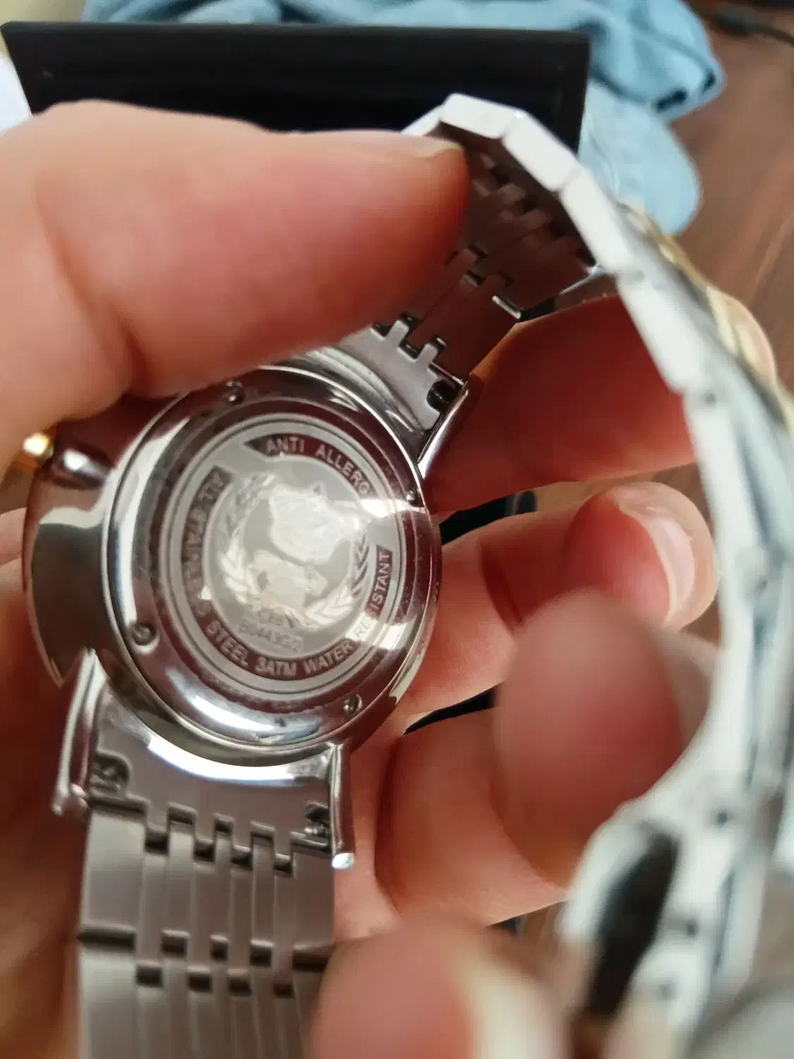 ساعت ویولت|ساعت|قم, هنرستان|دیوار