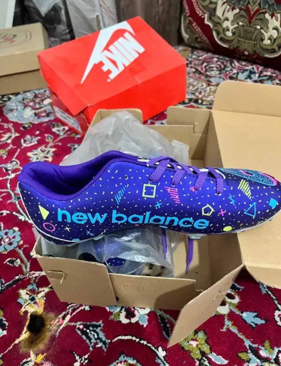 کفش فوتبال New Balance استوک‌دار نو  سایز ۴۴-۴۳|کیف، کفش، کمربند|اهواز, شریعتی جنوبی|دیوار