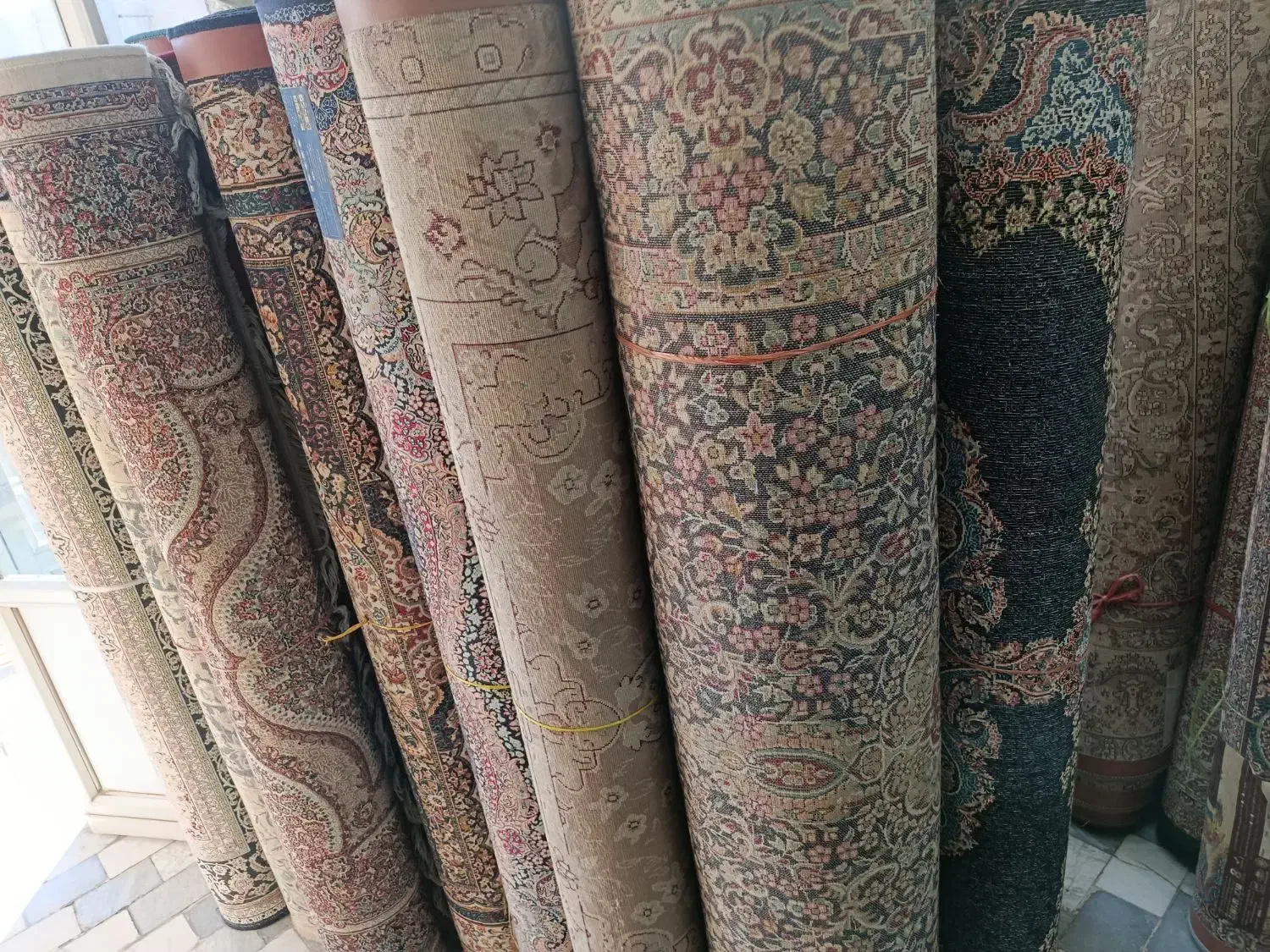 کناره و فرش آشپز خونه|فرش|بیرجند, |دیوار