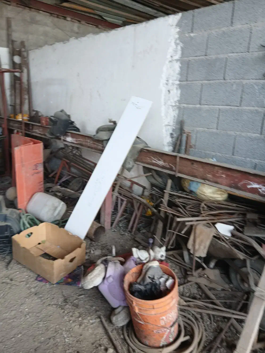 اجاره کارگاه تیرچه با پروانه کسب|اجارهٔ دفتر صنعتی، کشاورزی، تجاری|رشت, گیل|دیوار