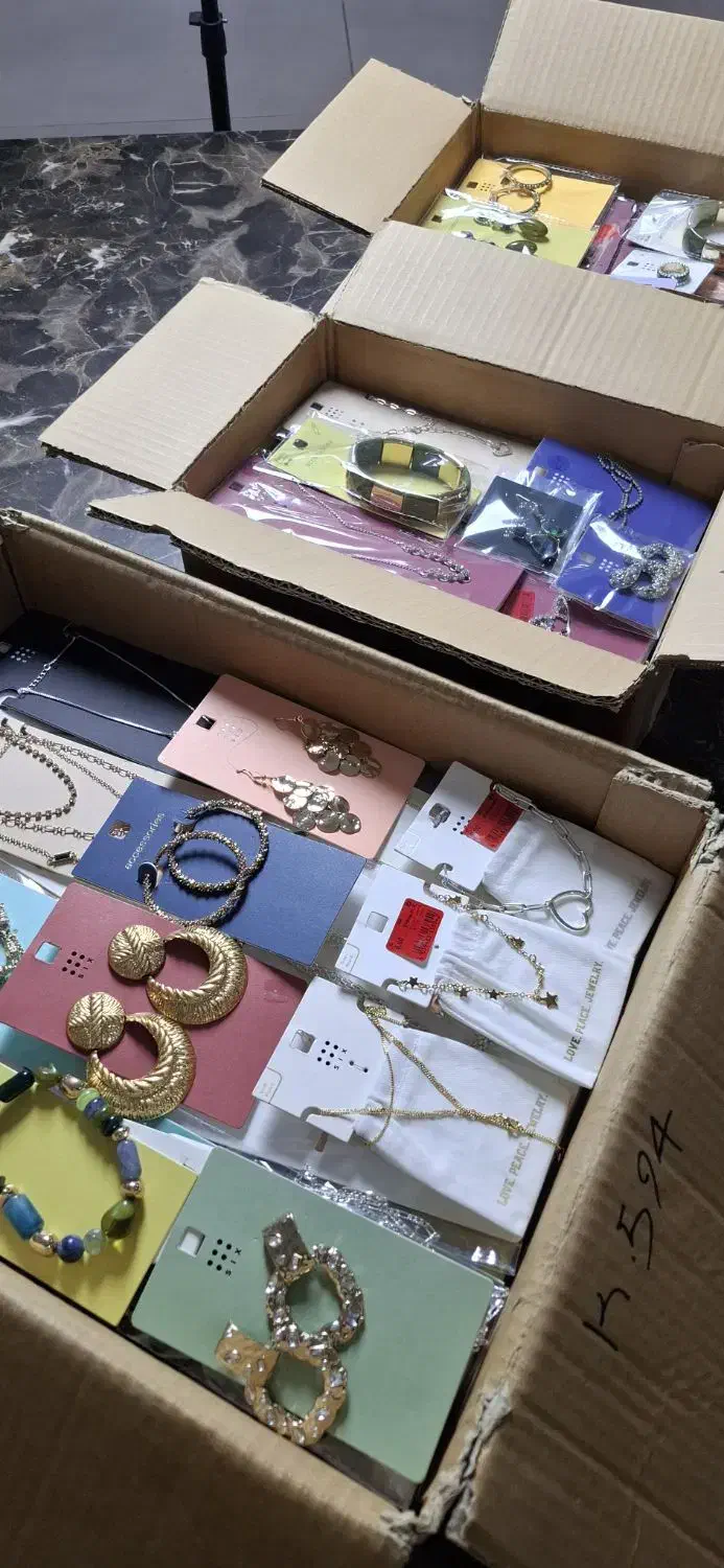 گوشواره گردنبند دستبند زنانه|بدلیجات|مهاباد (آذربایجان غربی), |دیوار