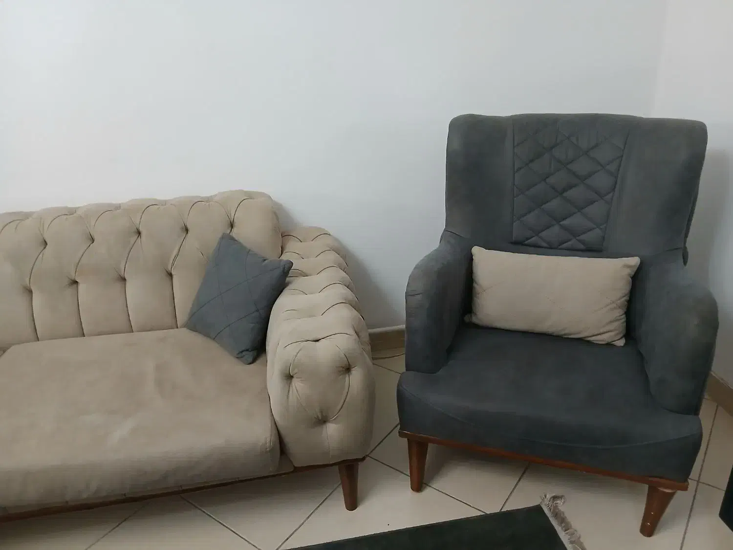 راحتی|مبلمان خانگی و میز عسلی|خسروشاه, |دیوار