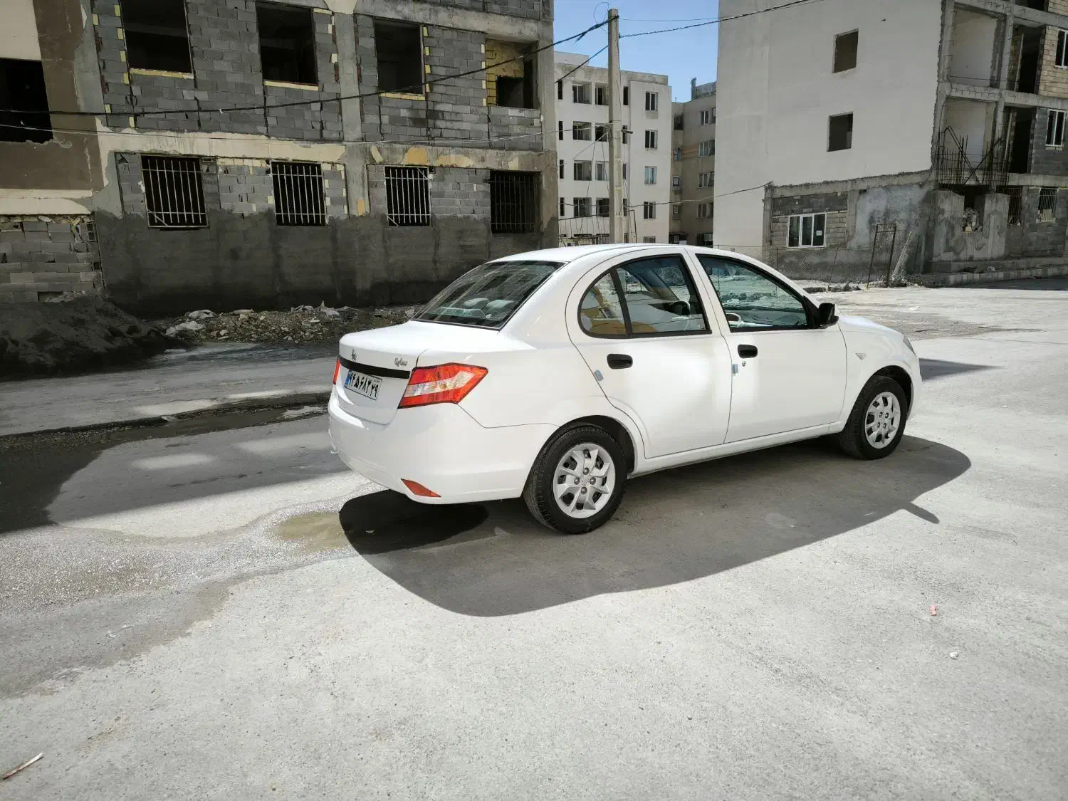 ساینا 1401|خودرو سواری و وانت|اسلام‌‌آباد غرب, |دیوار