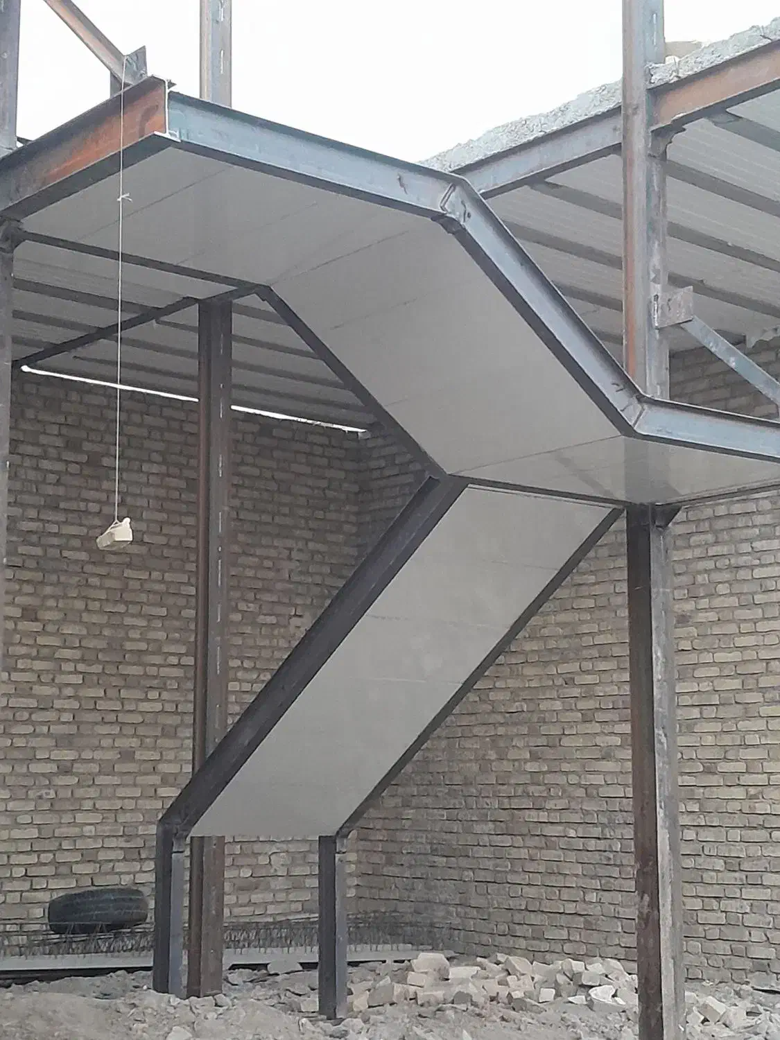 اسکلت بتونی وفلزی ،شیروانی|خدمات پیشه و مهارت|همدان, |دیوار