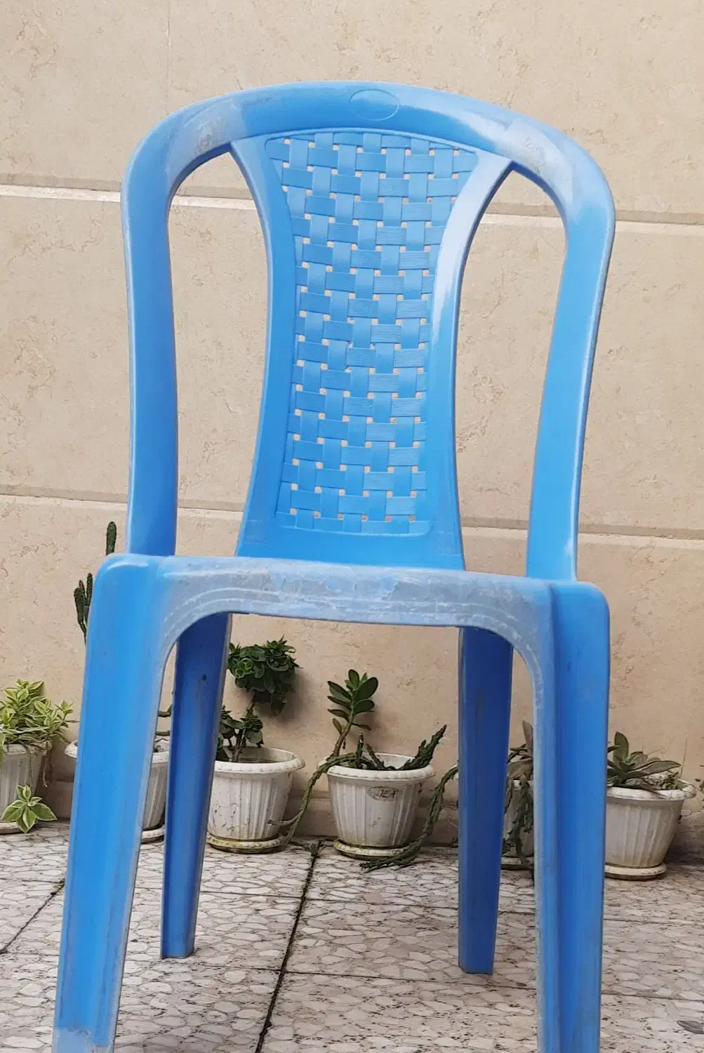 صندلی لاکی رنگ آبی|صندلی و نیمکت|رشت, پیله داربن|دیوار