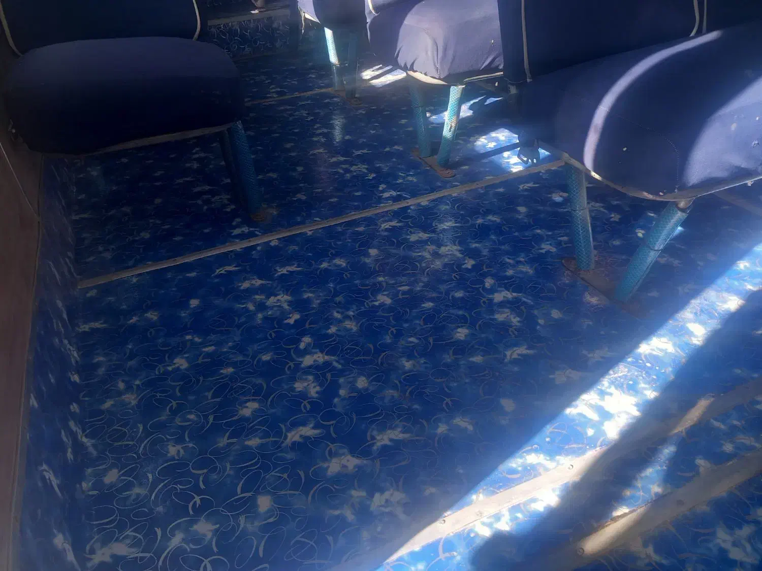 مینی بوس آبی رنگ مدل ۶۴|خودرو سنگین|شهرکرد, |دیوار