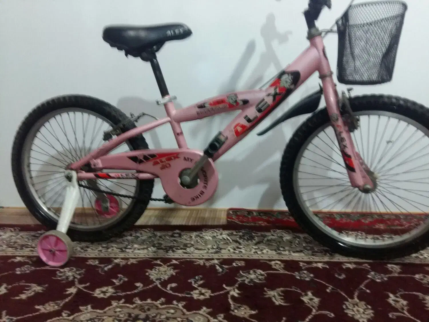 دوچرخه واقعن نوهست سایزش بیست|دوچرخه، اسکیت، اسکوتر|کردکوی, |دیوار