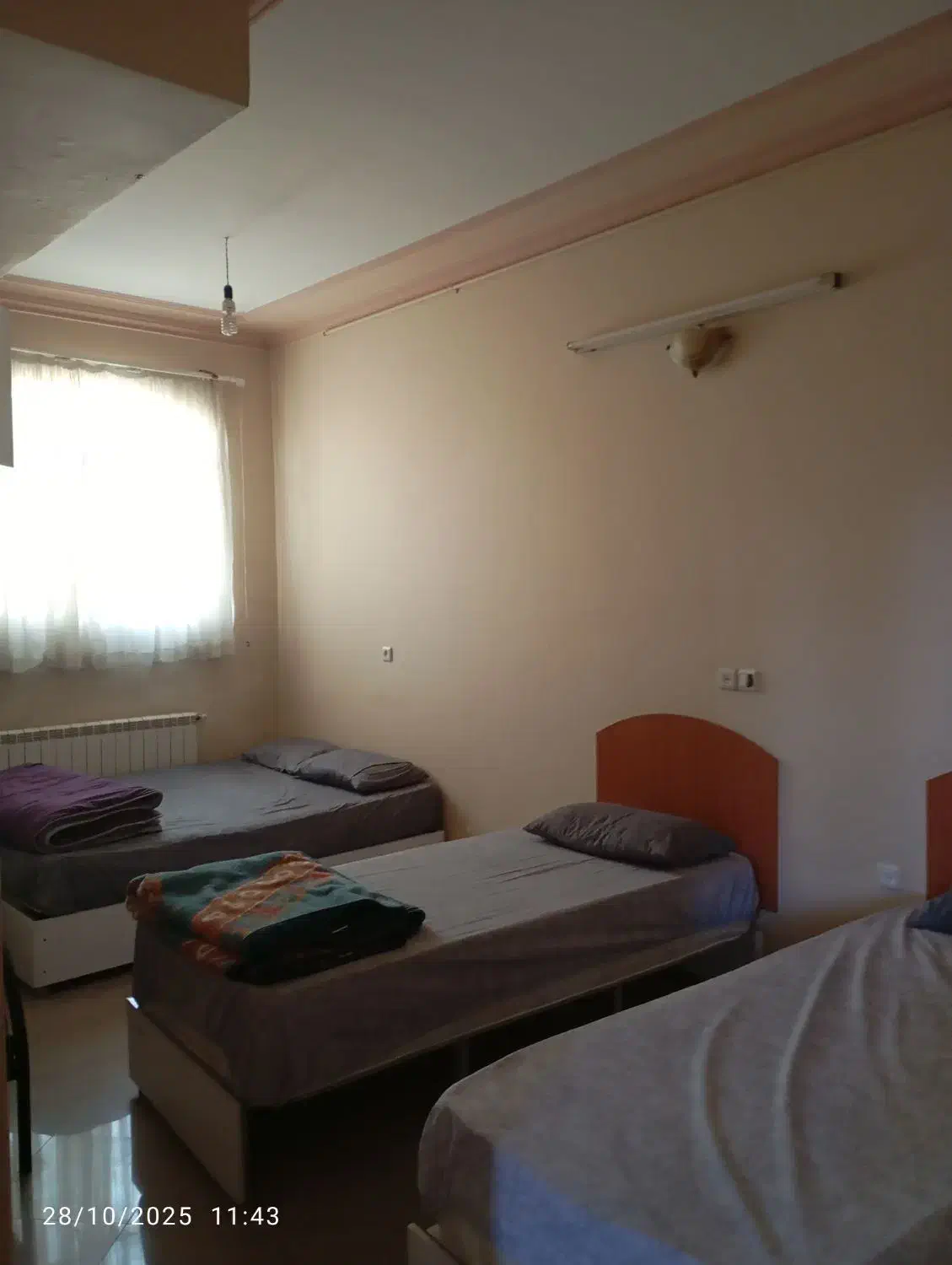 سوئیت اقامتی کوچک بزرگ در دل باغ کرمان|اجارهٔ کوتاه‌مدت ویلا و باغ|کرمان, |دیوار