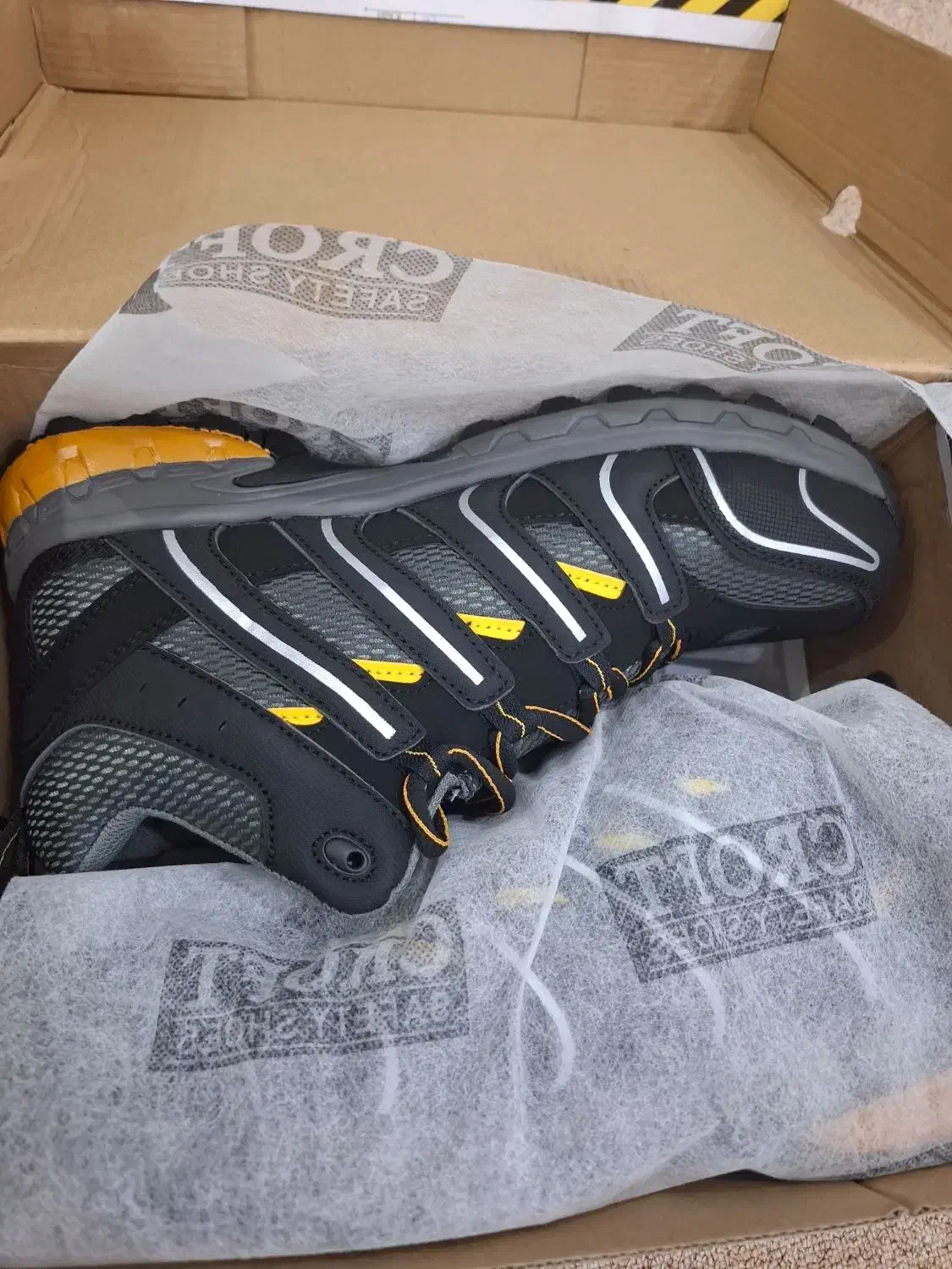 کفش ایمنی برند CROFT|کیف، کفش، کمربند|بندر گناوه, |دیوار