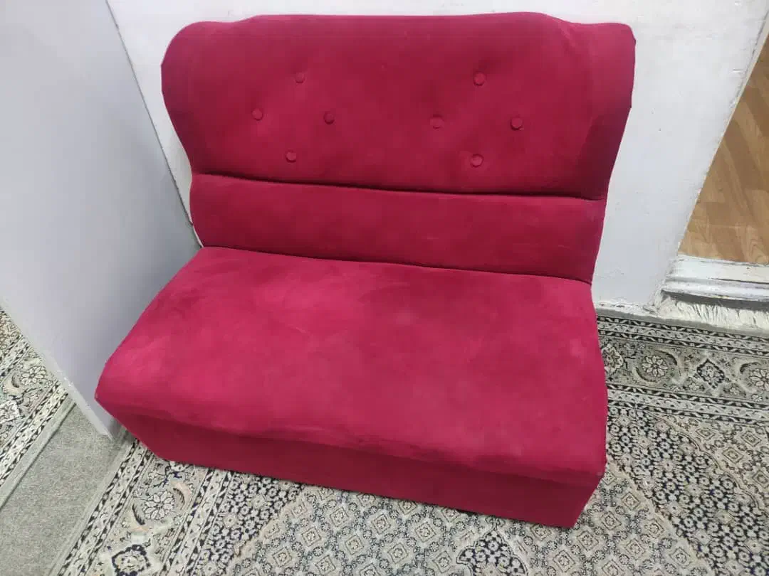 مبل ۷نفره،میز، کاناپه و یک مبل دونفره باهم|مبلمان خانگی و میز عسلی|رشت, لاکان|دیوار
