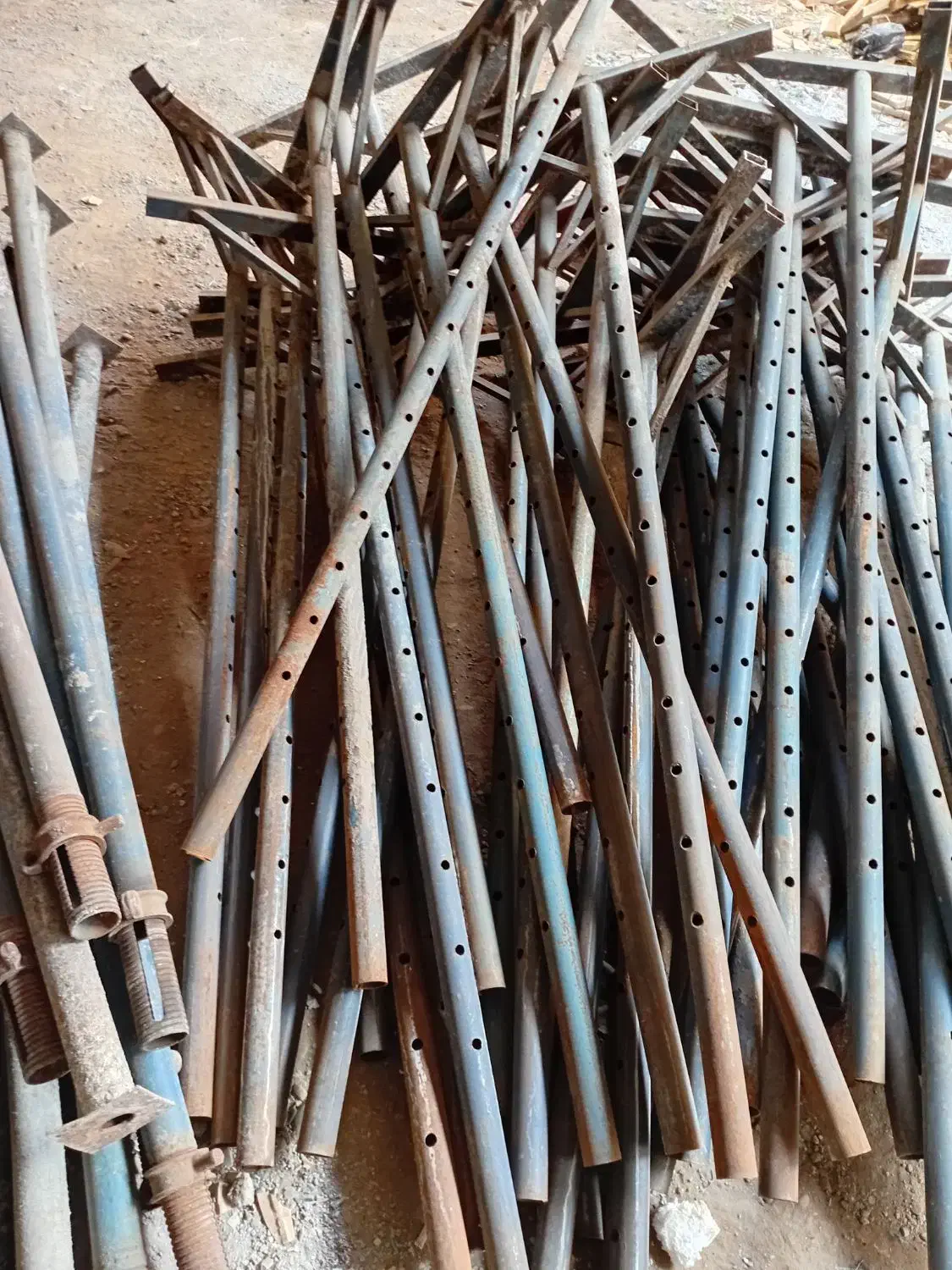 جک ساختمانی ۴ متری|مصالح و تجهیزات ساختمان|رشت, نامجو|دیوار