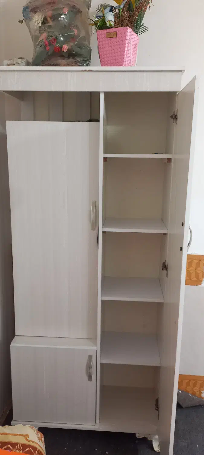 کمد و جاکفشی|جاکفشی، کمد، دراور|قم, ولیعصر|دیوار