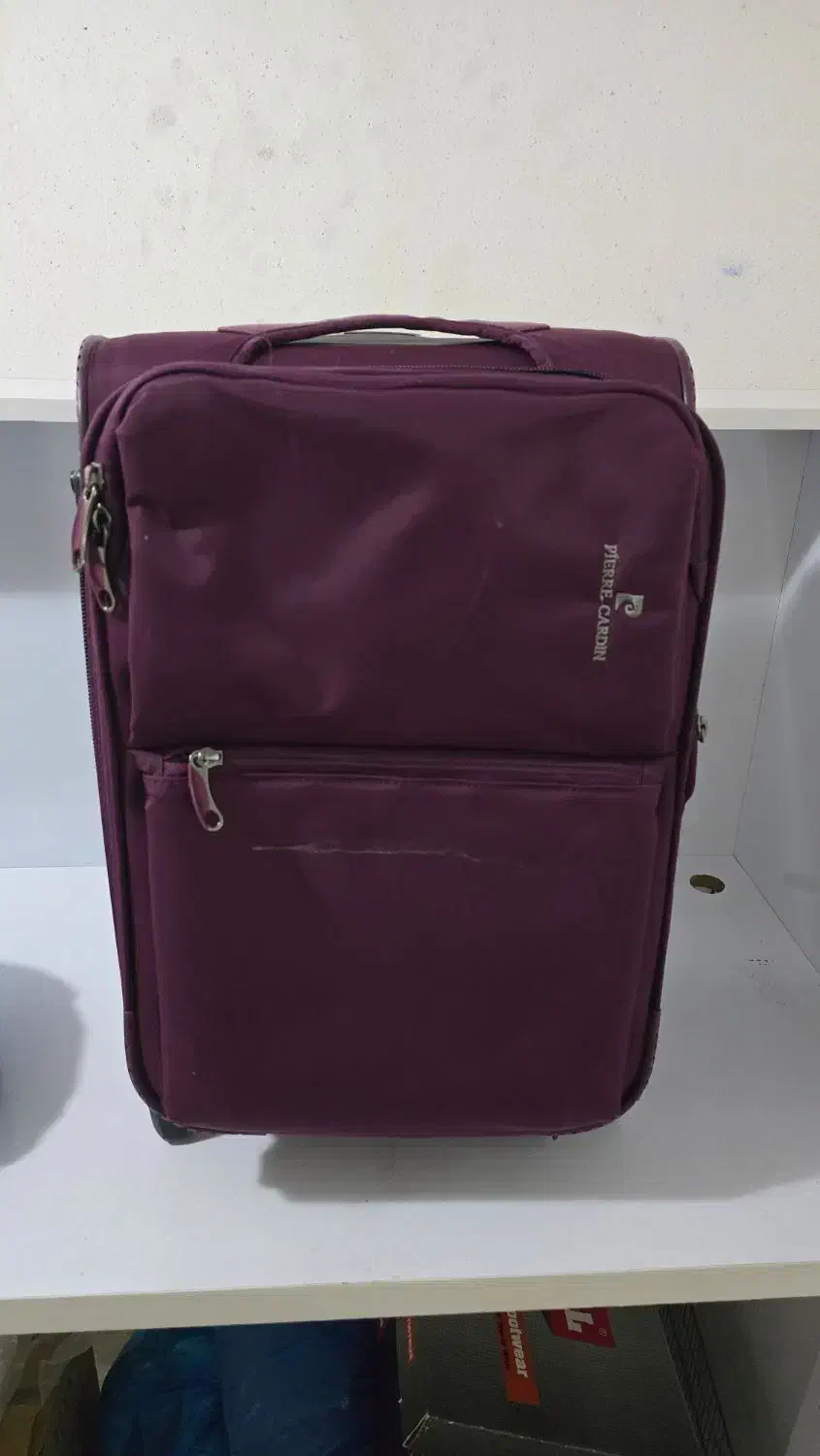 چمدان کوچک|کیف، کفش، کمربند|پردیس, فاز ۳|دیوار