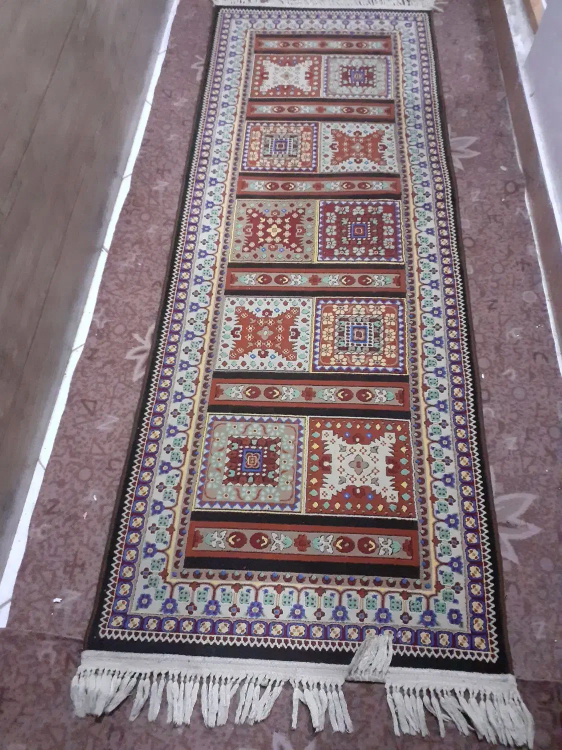 فرش گلیم  ۲متری|فرش|باقرشهر, |دیوار