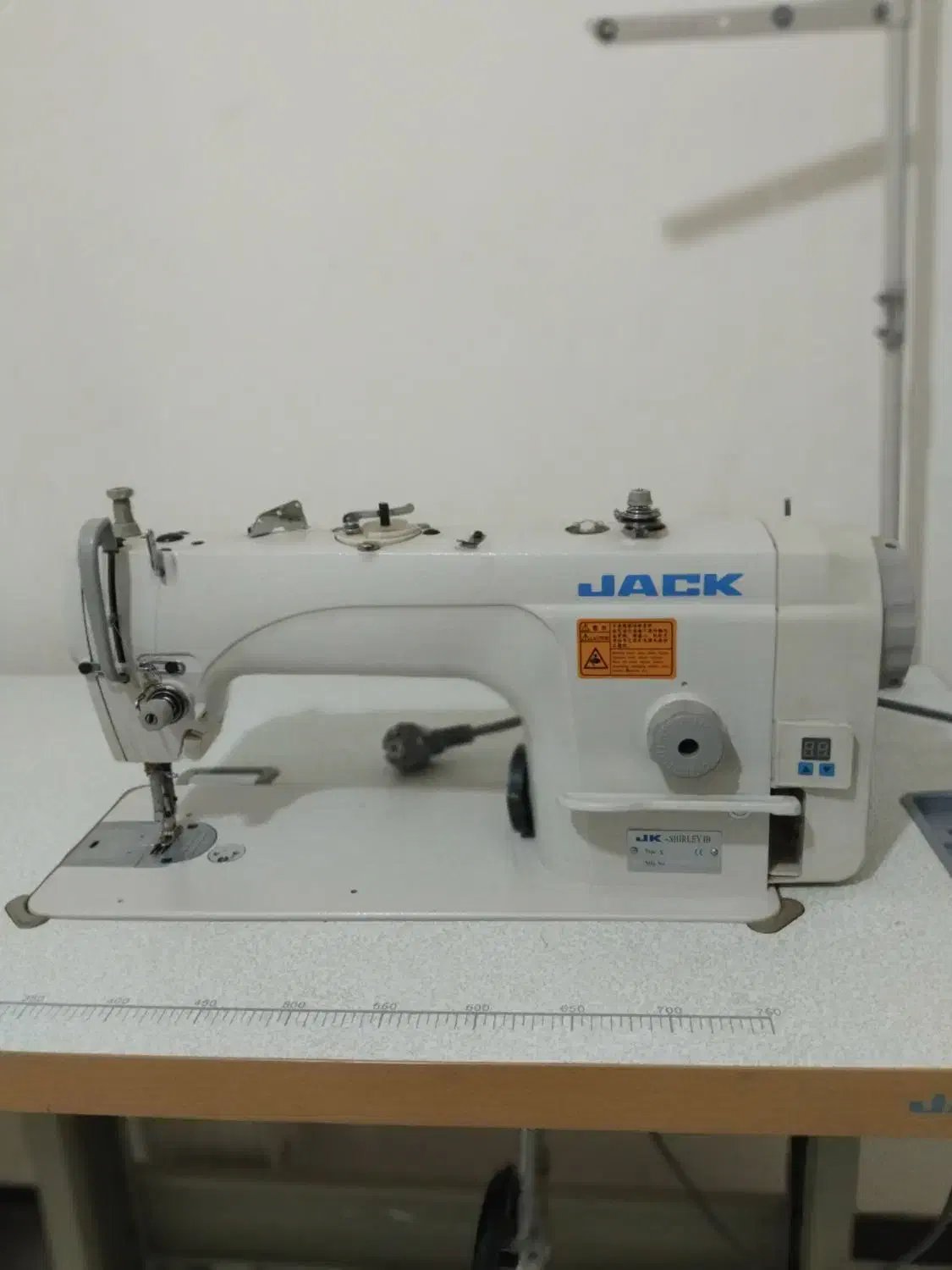 چرخ خیاطی صنعتی|چرخ خیاطی و ریسندگی|پرند, فاز ۵|دیوار