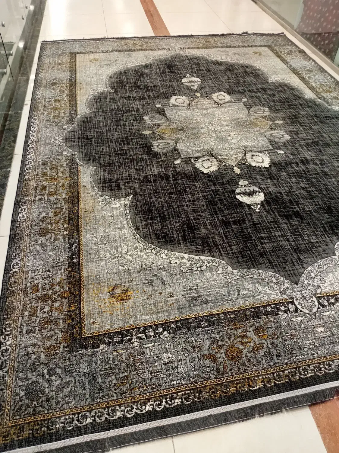 فرش تبریزاصل۱۲مترجفت۷۰۰شانه تراکم۲۵۵۰کاملانخ پنبه|فرش|مشهد, طلاب|دیوار