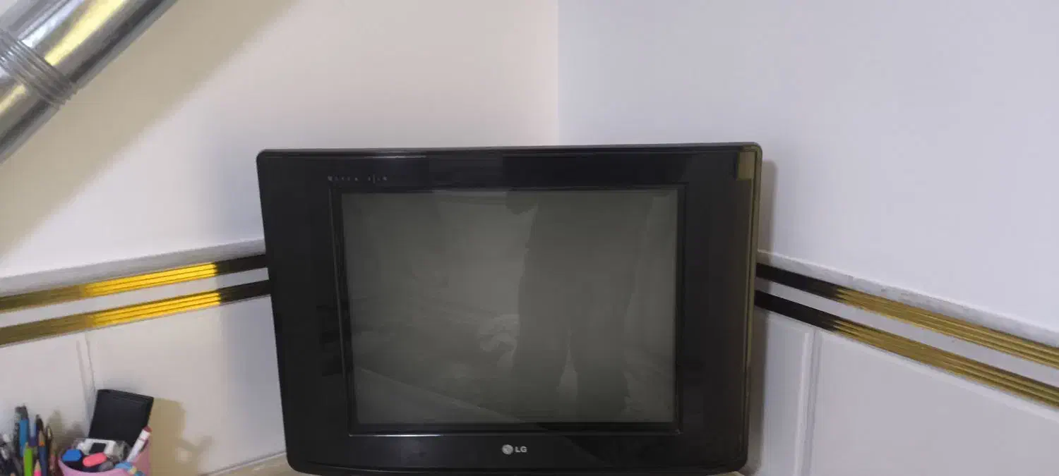 تلویزیون LG صفحه تخت|تلویزیون و پروژکتور|قم, شهرک امام حسین|دیوار