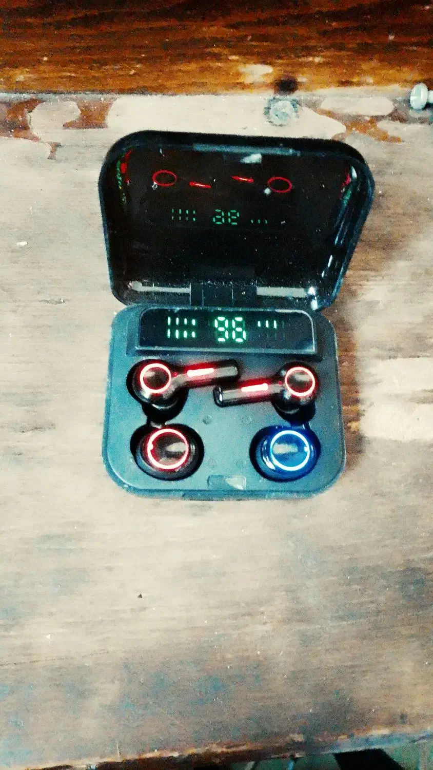 دو مدل ایرپاد دریک قاپ به فروش میرسد|پخشکننده همراه|تهران, ایوانک|دیوار