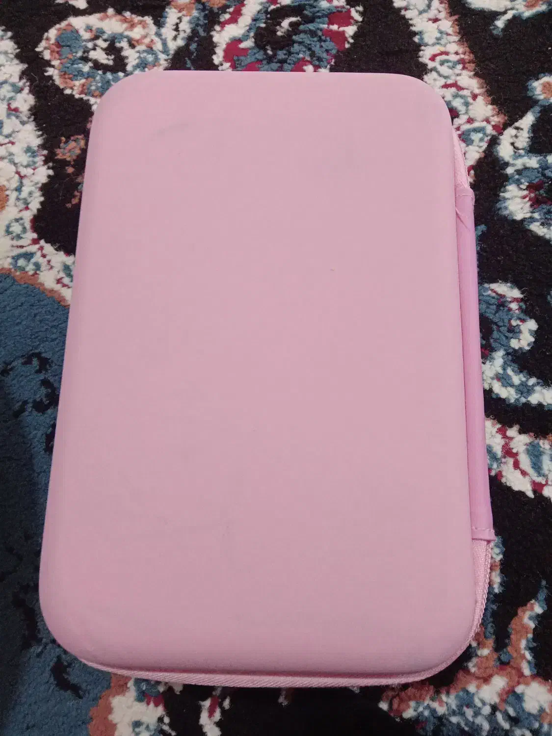 جامدادی لبو بو نو ولی چند چاش رنگ داره ولی نو است|لوازم التحریر|قم, شاد قلی|دیوار