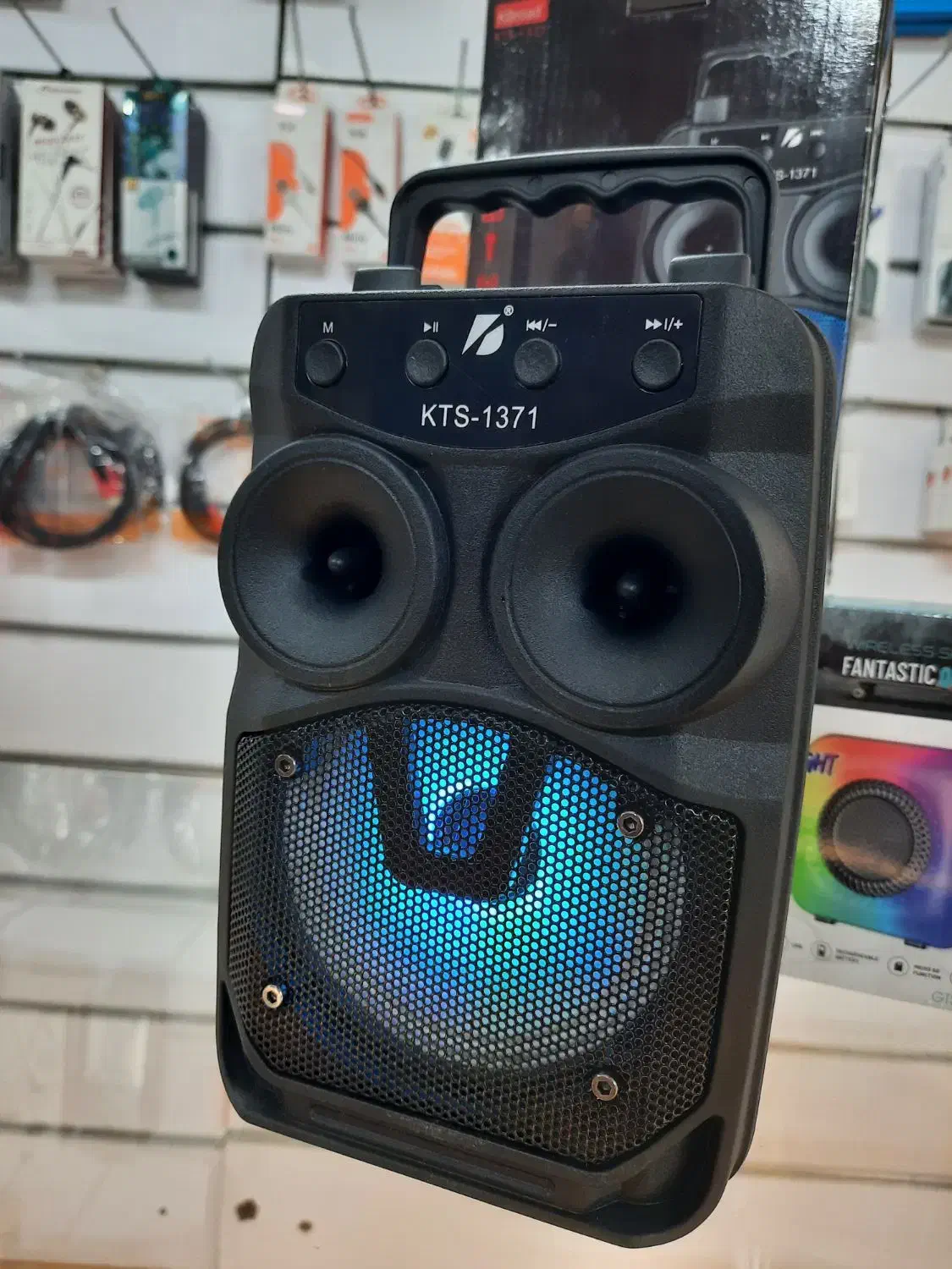 اسپیکر بلوتوثی/رم خور و فلش خور|پخشکننده همراه|کرج, خرمدشت|دیوار