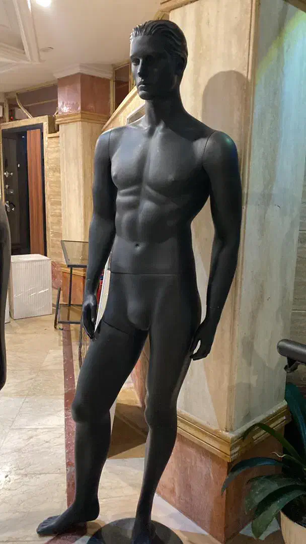 یک عدد مانکن مردانه ترک و چند چیز دیگر|فروشگاه و مغازه|رشت, حومه رشت|دیوار